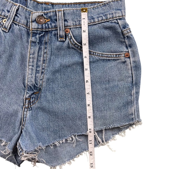 Vintage Levi’s 10965 USA Made Denim Cutoff Shorts - Picture 12 of 17